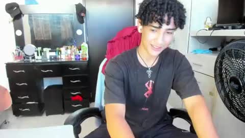 Snapshot of jake_willianss chatting on 06-13-26, 07:23 jake willianss online show from 06-13-26, 07:23