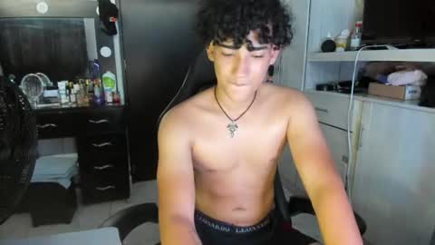Snapshot of jake_willianss chatting on 06-20-26, 10:34 jake willianss online show from 06-20-26, 10:34
