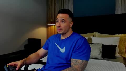 Snapshot of jakestone_1 chatting on 11-05-25, 01:27 jakestone_1 online show from 11-05-25, 01:27