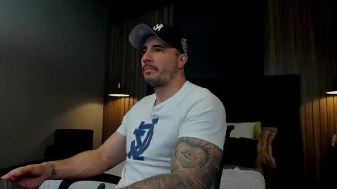 jakestone_1 online show from 12-04-25, 01:48