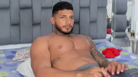 Snapshot of jaketayler10 chatting on 02-05-25, 04:06 my name is sebas If you come here dont hesitate to say hello Im a guy who really likes having conversations and having hot online show from 02-05-25, 04:06