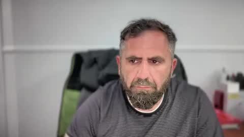 Snapshot of jam0786 chatting on 10-31-25, 12:00 jam0786 online show from 10-31-25, 12:00