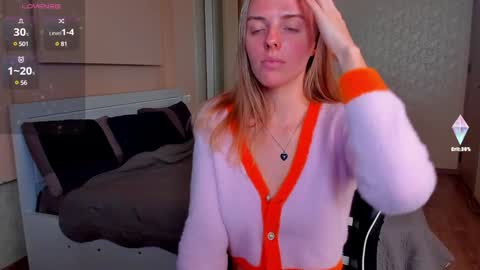 Snapshot of jam_cream chatting on 12-07-24, 03:30 Sofia online show from 12-07-24, 03:30