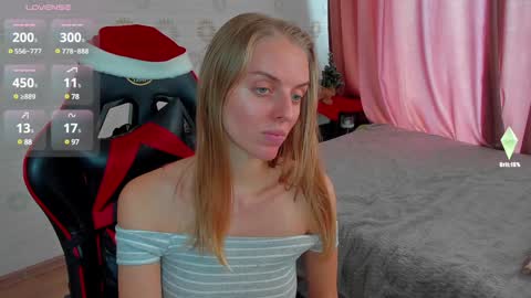 Snapshot of jam_cream chatting on 12-28-24, 09:09 Sofia online show from 12-28-24, 09:09