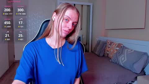 Snapshot of jam_cream chatting on 02-08-25, 08:20 Sofia online show from 02-08-25, 08:20