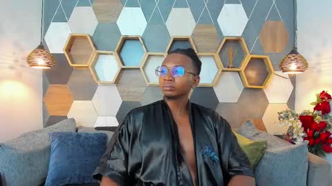 Snapshot of jamalmyst_ chatting on 02-15-25, 08:33 online show from 02-15-25, 08:33