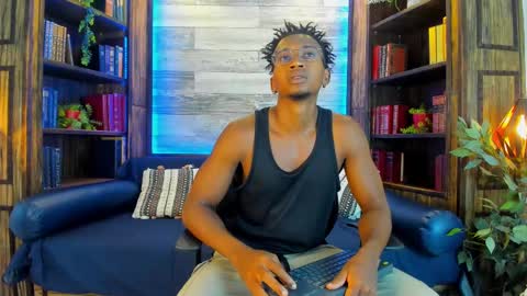 Snapshot of jamalmyst_ chatting on 02-16-25, 11:48 online show from 02-16-25, 11:48