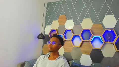 Snapshot of jamalmyst_ chatting on 02-21-25, 07:32 online show from 02-21-25, 07:32