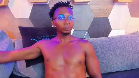 Snapshot of jamalmyst_ chatting on 03-04-25, 02:06 online show from 03-04-25, 02:06