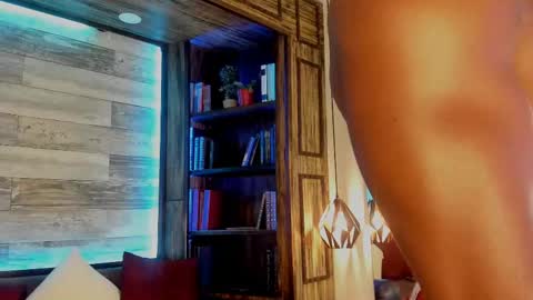 Snapshot of jamalmyst_ chatting on 09-19-25, 04:58 online show from 09-19-25, 04:58