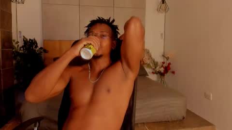 Snapshot of jamalmyst_ chatting on 10-08-25, 04:10 online show from 10-08-25, 04:10