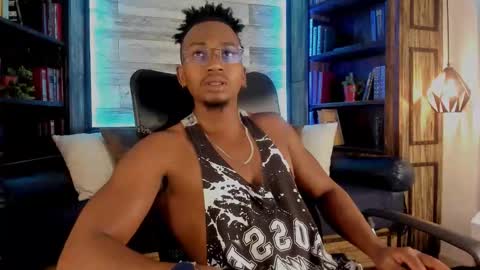 Snapshot of jamalmyst_ chatting on 10-14-25, 04:02 online show from 10-14-25, 04:02