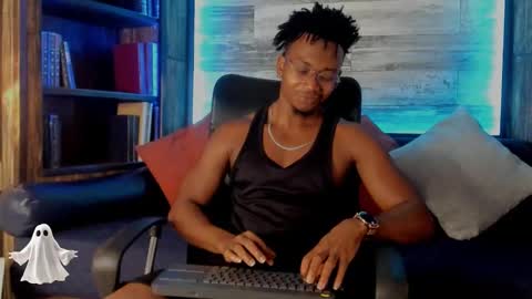 Snapshot of jamalmyst_ chatting on 10-17-25, 04:37 online show from 10-17-25, 04:37