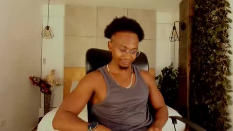 Snapshot of jamalmyst_ chatting on 10-19-25, 05:30 online show from 10-19-25, 05:30