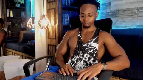 Snapshot of jamalmyst_ chatting on 10-24-25, 03:36 online show from 10-24-25, 03:36