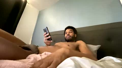Snapshot of jamelw31 chatting on 12-19-24, 11:39 Naughty Jamel online show from 12-19-24, 11:39