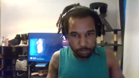 Snapshot of jamelw31 chatting on 07-05-26, 04:19 Naughty Jamel online show from 07-05-26, 04:19