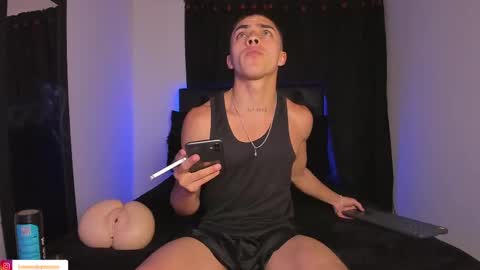 LeonardoInsta LeonardoperezcoPvt open online show from 03-02-25, 02:08