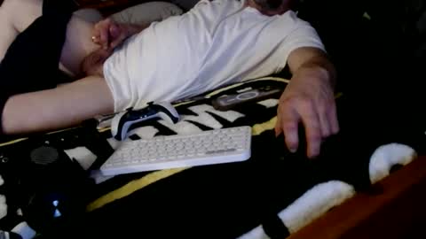 Snapshot of james30cup chatting on 01-05-26, 07:06 what you in too online show from 01-05-26, 07:06