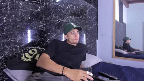 james_06_ online show from 04-10-26, 11:15