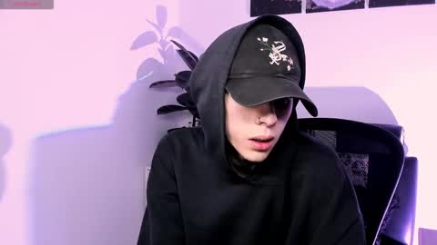 james_adamss_ online show from 12-22-25, 01:08