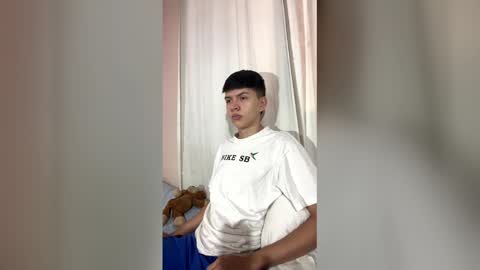 Snapshot of james_chez chatting on 03-25-26, 02:34 james_chez online show from 03-25-26, 02:34