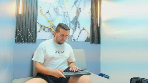 James online show from 04-06-26, 09:38