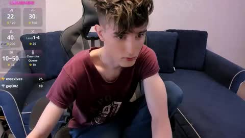 Snapshot of james_mil chatting on 09-11-25, 07:58 James online show from 09-11-25, 07:58