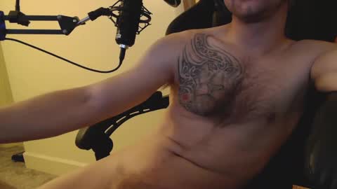 Snapshot of jamesaka1 chatting on 11-05-25, 11:54 James online show from 11-05-25, 11:54