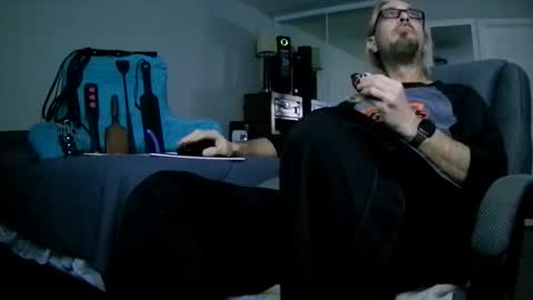 Snapshot of jamesbondage_0069 chatting on 01-01-25, 04:50 James Bondage online show from 01-01-25, 04:50