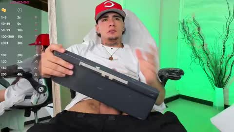 Snapshot of jamesdekker chatting on 09-13-25, 08:41 jamesdekker online show from 09-13-25, 08:41