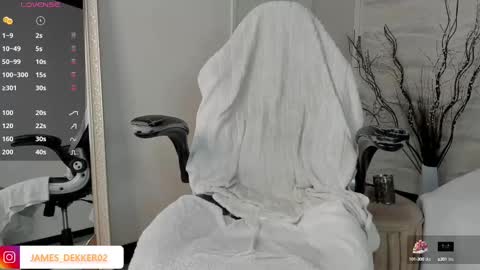 Snapshot of jamesdekker chatting on 09-17-25, 08:21 jamesdekker online show from 09-17-25, 08:21