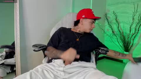 Snapshot of jamesdekker chatting on 09-22-25, 07:49 jamesdekker online show from 09-22-25, 07:49