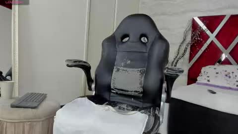 Snapshot of jamesdekker chatting on 10-23-25, 09:02 jamesdekker online show from 10-23-25, 09:02