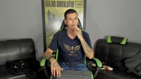 Jamesinked  online show from 01-12-25, 02:24