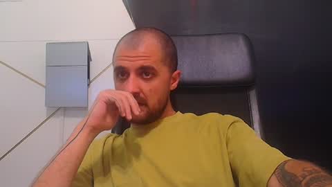 Snapshot of jamesmyersx chatting on 07-20-26, 12:18 JamesMyers online show from 07-20-26, 12:18