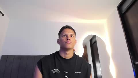 Snapshot of jamesowenn chatting on 05-09-26, 04:28 James Owenn online show from 05-09-26, 04:28