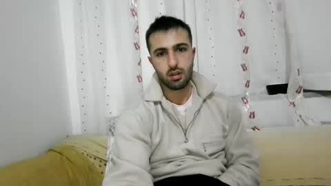 Snapshot of jamessandt chatting on 12-16-25, 05:07 jamessandt online show from 12-16-25, 05:07