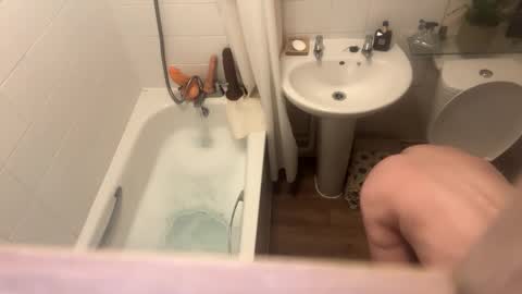 jamie8422 online show from 10-28-25, 10:01