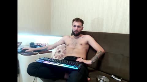 Snapshot of jamienoxus chatting on 02-16-25, 09:15 Robbie online show from 02-16-25, 09:15