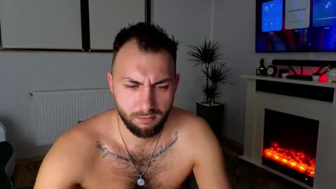 Snapshot of jamienoxus chatting on 11-21-25, 06:01 Robbie online show from 11-21-25, 06:01