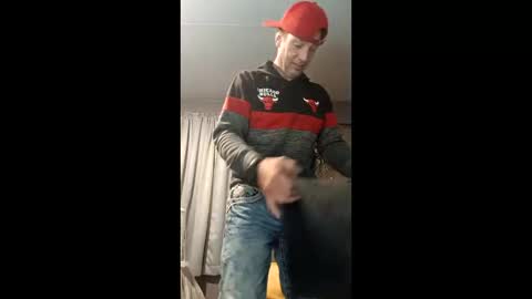 Snapshot of jamieshaneblueeyeswyo307 chatting on 11-17-25, 01:44 Supafly307blueeyes9in online show from 11-17-25, 01:44