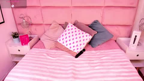 Snapshot of janah_myers chatting on 06-27-26, 12:55 Janah Myers online show from 06-27-26, 12:55
