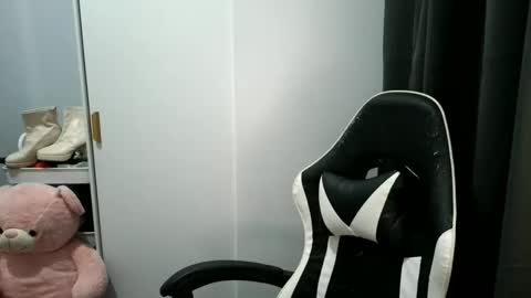 YOUR LOVELY JANE online show from 11-10-25, 06:23