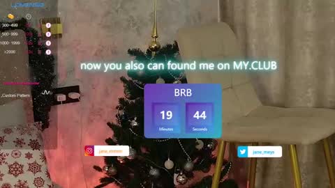 Snapshot of jane_meys chatting on 01-05-25, 08:11 your kitty JANE roawww online show from 01-05-25, 08:11