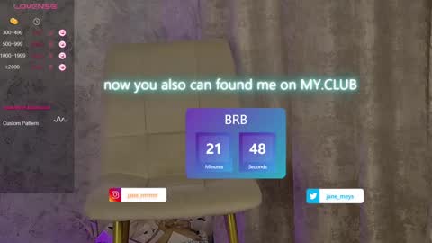 Snapshot of jane_meys chatting on 01-14-25, 08:09 your kitty JANE roawww online show from 01-14-25, 08:09