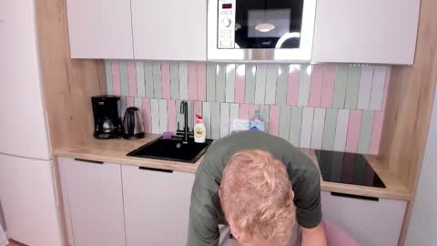 Jane online show from 09-14-25, 08:41