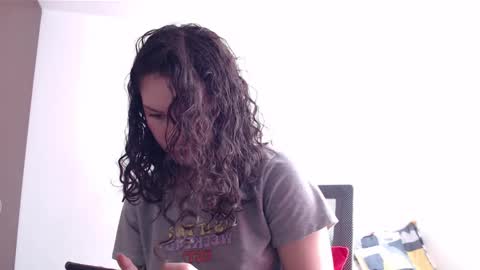 Snapshot of jane_r chatting on 12-15-24, 06:15 Jane online show from 12-15-24, 06:15