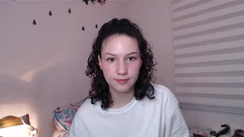 Snapshot of jane_r chatting on 01-09-25, 11:13 Jane online show from 01-09-25, 11:13