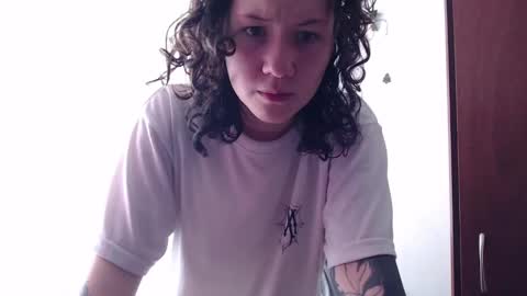 Snapshot of jane_r chatting on 01-14-25, 06:17 Jane online show from 01-14-25, 06:17